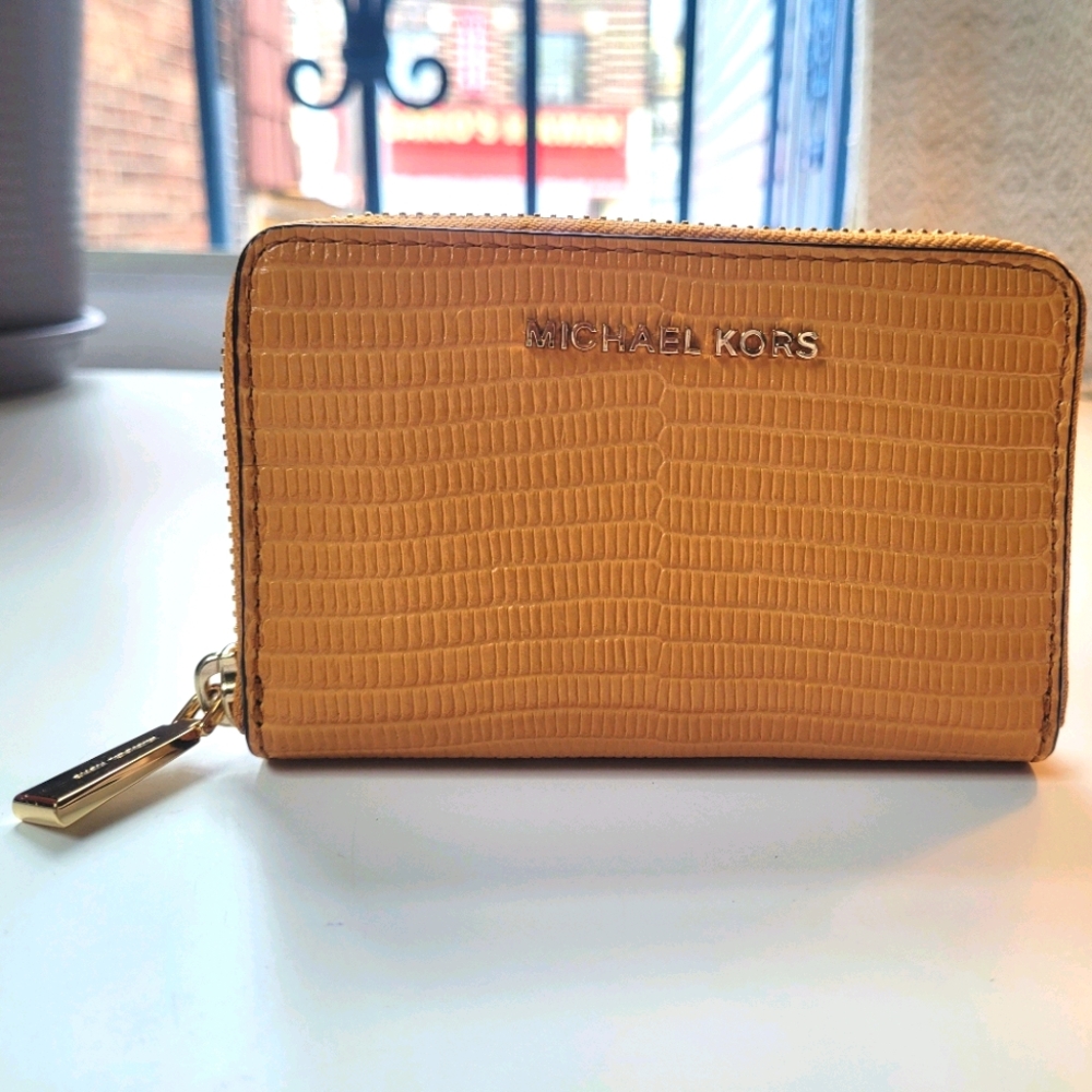 Michael Kors wallet